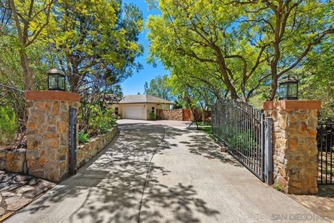 Photo of 17035 Rio Maria Rd Rd, Lakeside, CA 92040 (MLS # 260010393SD)