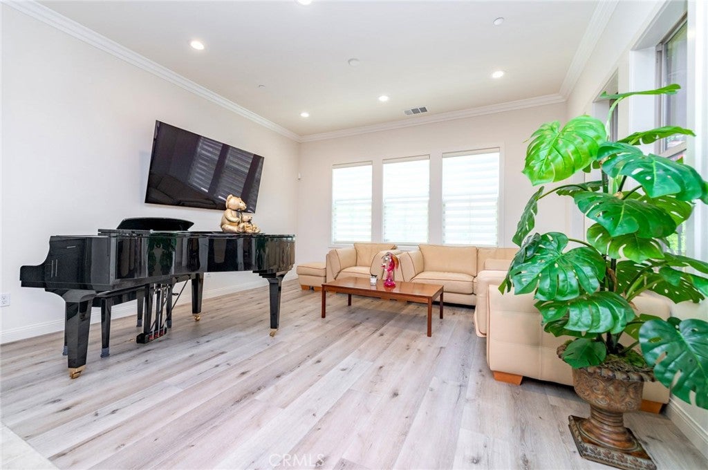 160 Palencia, Irvine CA 92618 - Photo 10