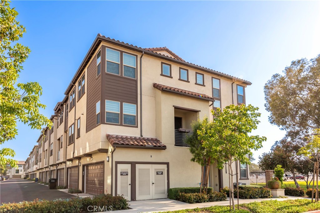 10301 Triple Crown Lane