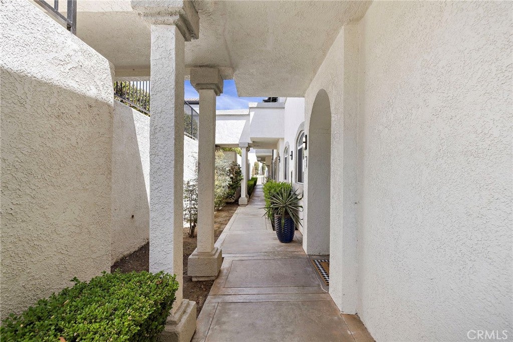 30902 Clubhouse 25C