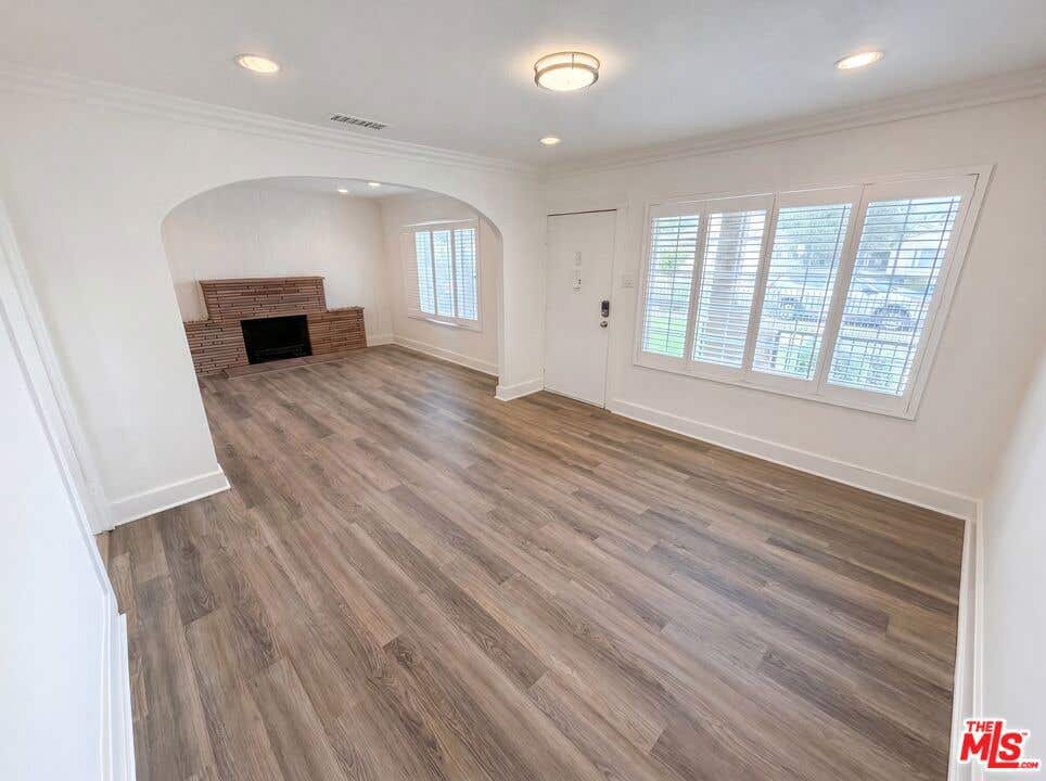 Photo of 6303 Eileen Avenue, Los Angeles, CA 90043 (MLS # 26841309)