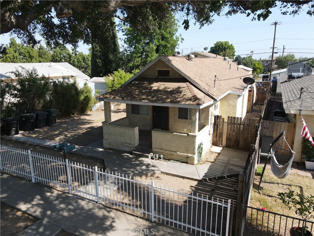 310 E Angeleno Avenue