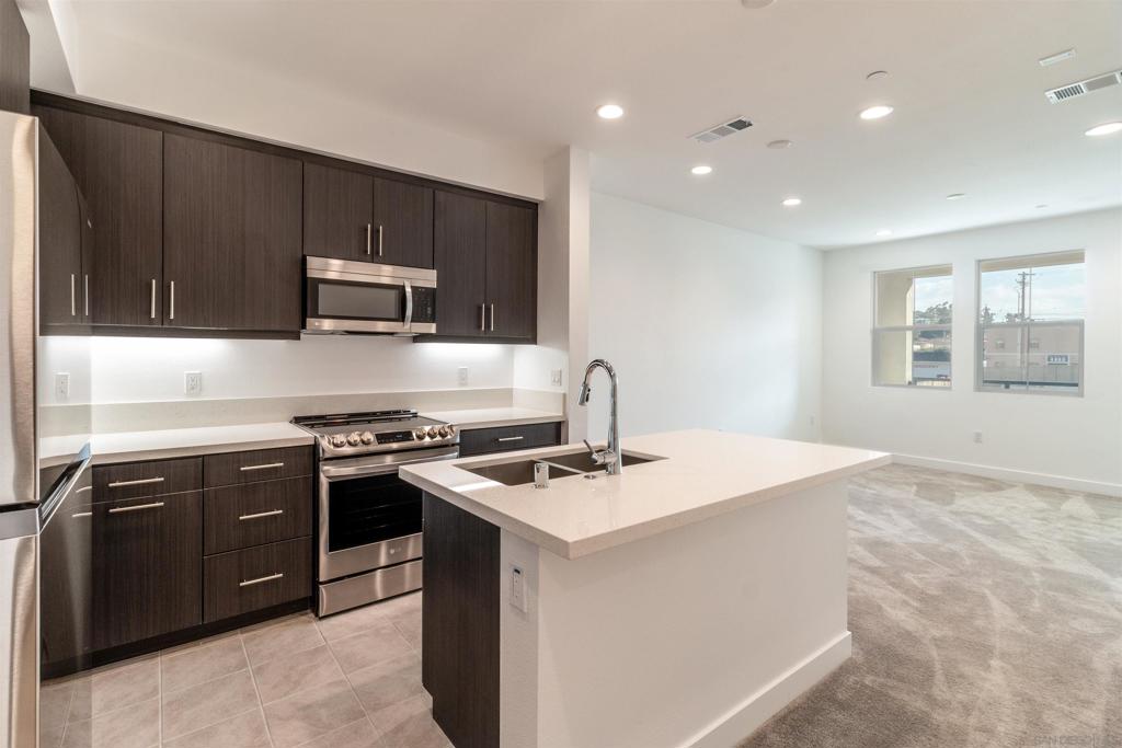 Properties 2 7651 University Ave 104