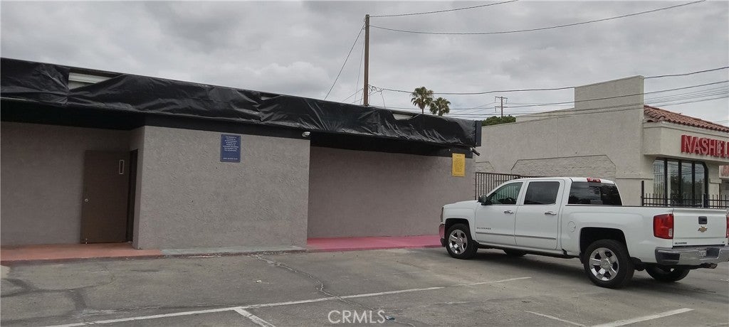 2513 W Edinger Ave, Santa Ana, CA 92704