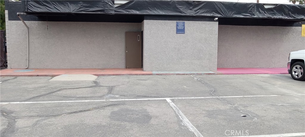 2513 W Edinger Avenue