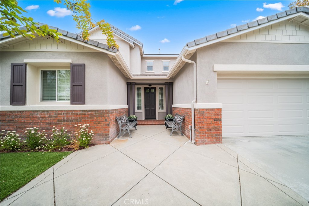 26544 Mahonia Way