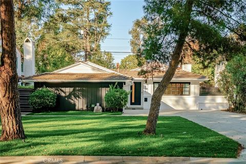 Photo of 3205 Palos Verdes Drive N, Palos Verdes Estates, CA 90274 (MLS # OC26020387)