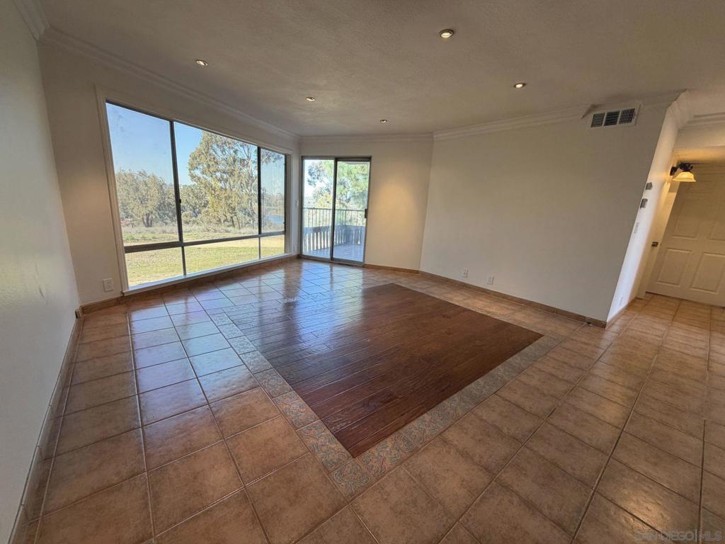 La Mesa - Residential