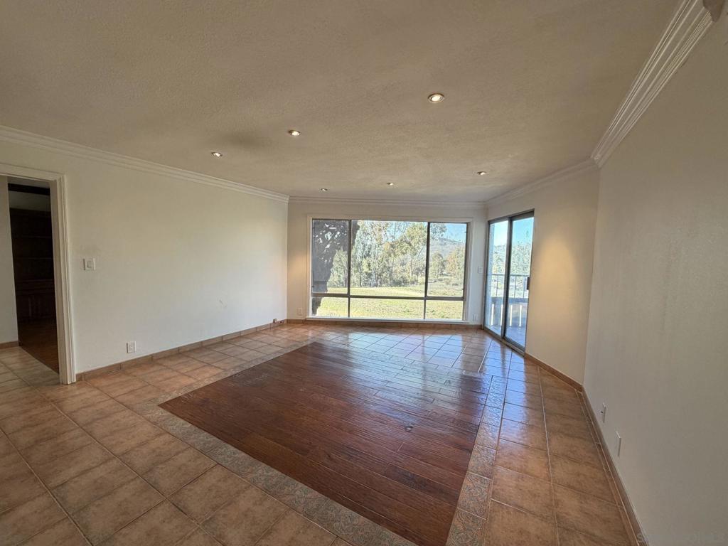 La Mesa - Residential