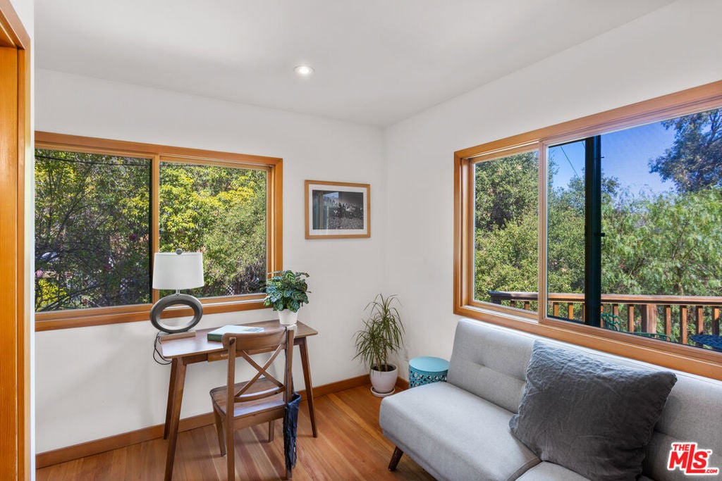 1239 Fernwood Pacific Drive