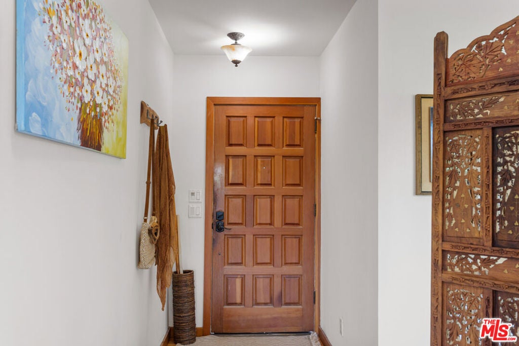 1239 Fernwood Pacific Drive