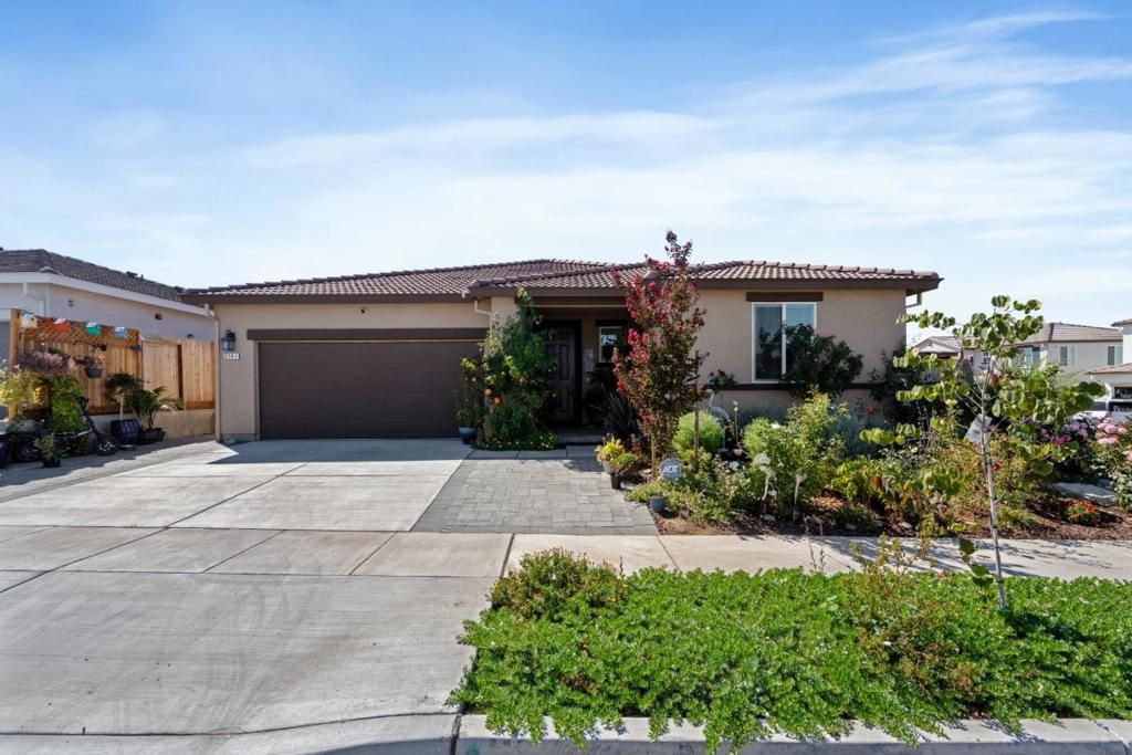 Photo of 2141 Wildflower Drive, Hollister, CA 95023 (MLS # ML82022111)
