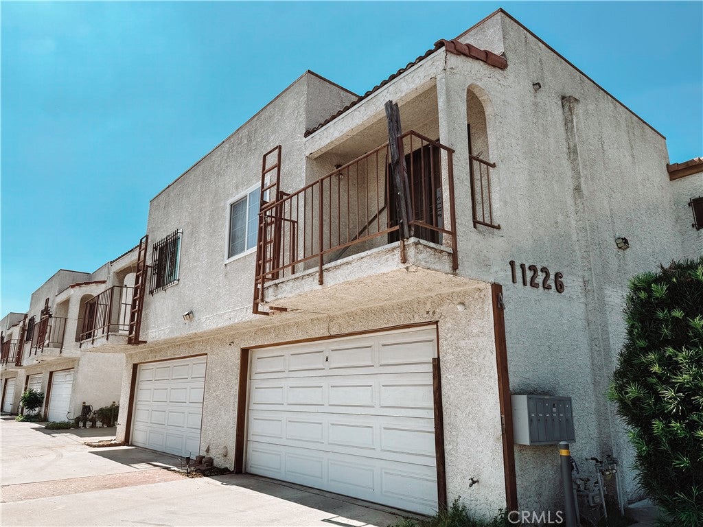 11226 Elliott B