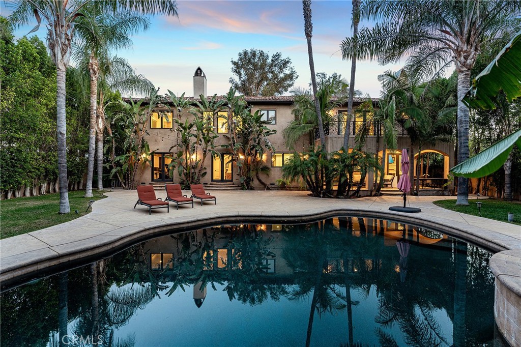 23115 Erwin Street