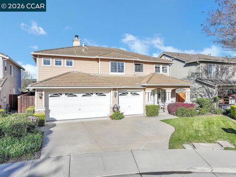 Photo of 326 Liveoak Court Ct, Martinez, CA 94553 (MLS # 41126235)