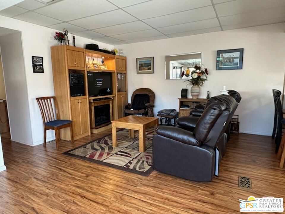 Tramview Mobile Park - Manufactured In Park