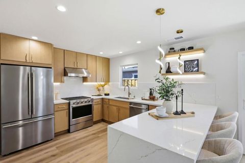 Tiny photo for 3234 Hoover Street, Redwood City, CA 94063 (MLS # ML82037591)