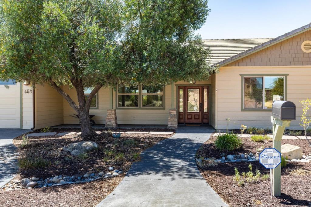 653 Red Cloud Road
