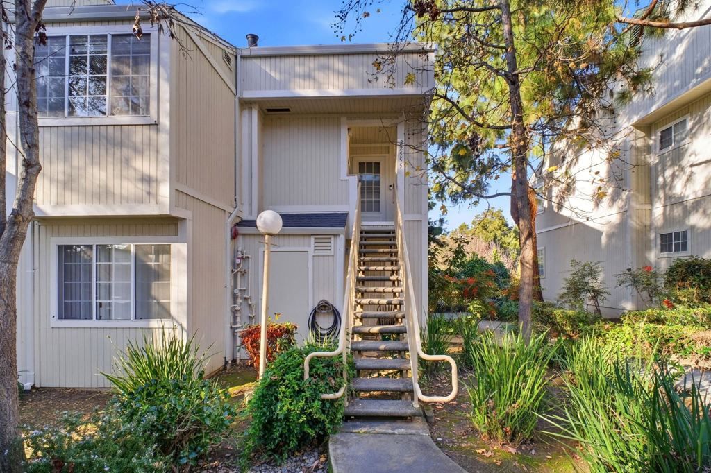 Photo of 22555 Center St St #211, Hayward, CA 94541 (MLS # 41121079)