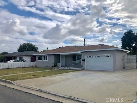 Photo of 11893 Mac Duff St, Garden Grove, CA 92841 (MLS # OC26093742)
