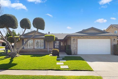 4358 E Holtwood Avenue Anaheim CA 92807