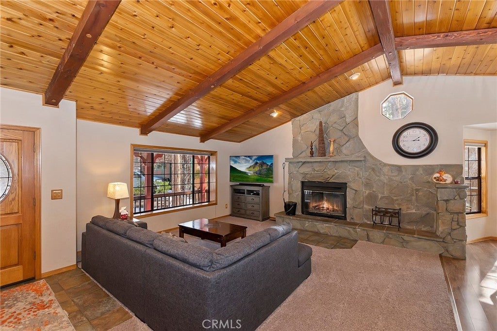 480 Crystal Lake