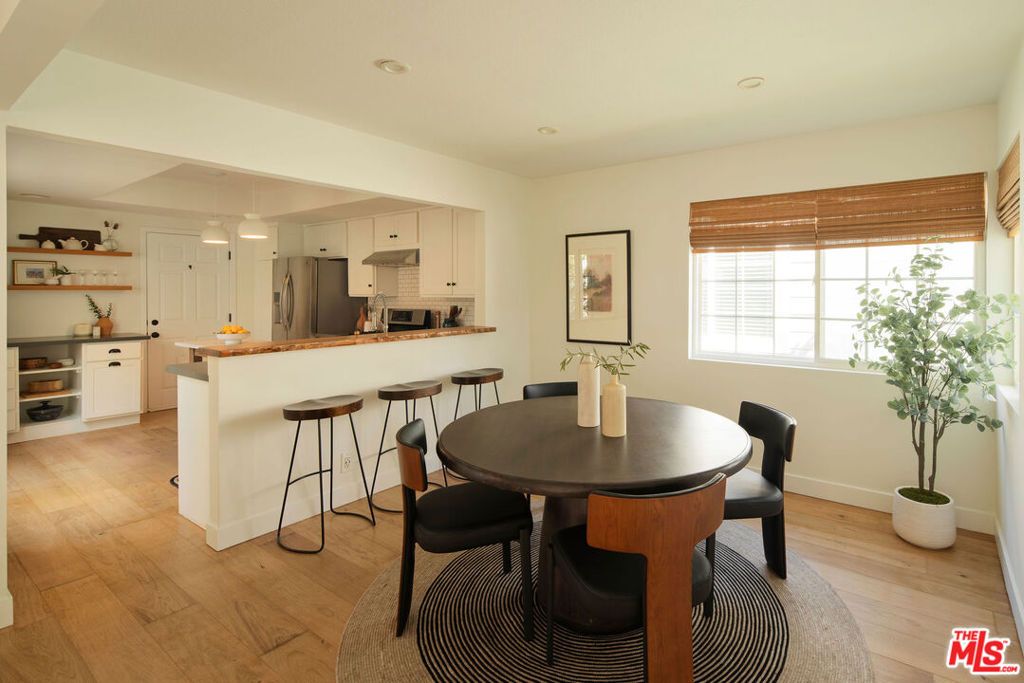 Photo of 215 Portland Avenue, Huntington Beach, CA 92648 (MLS # 25618527)