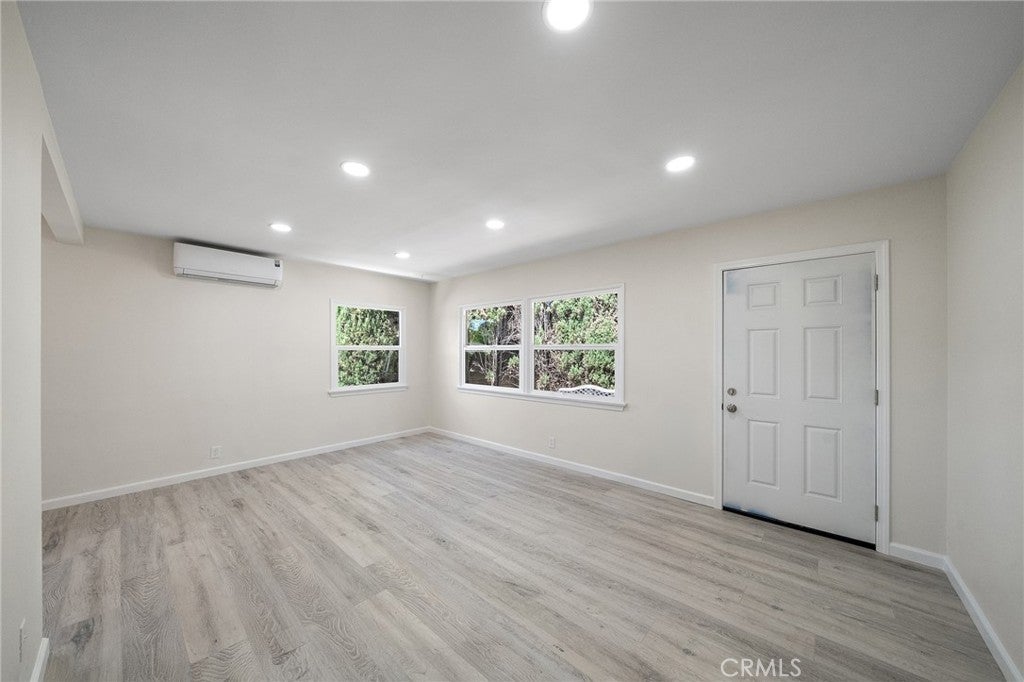 1350 East Hillcrest Drive