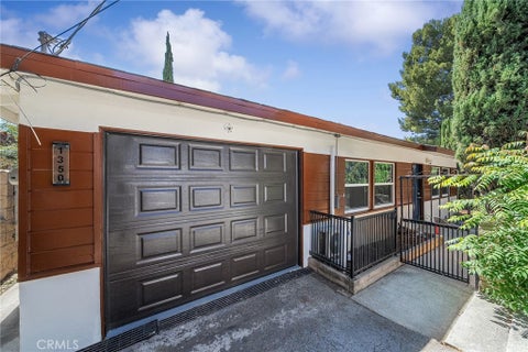 Photo of 1350 East Hillcrest Drive DR, Thousand Oaks, CA 91362 (MLS # CV26193710)