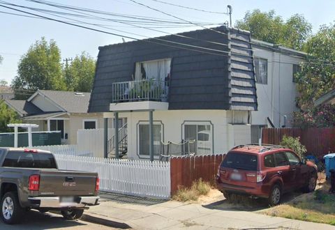 Photo of 217 Madison Avenue, Redwood City, CA 94061 (MLS # ML82037979)