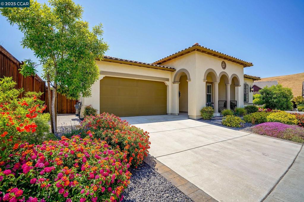 2118 Solera St
