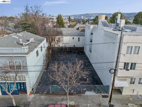 Photo of 1217 Lincoln Avenue Ave, Alameda, CA 94501 (MLS # 41125107)