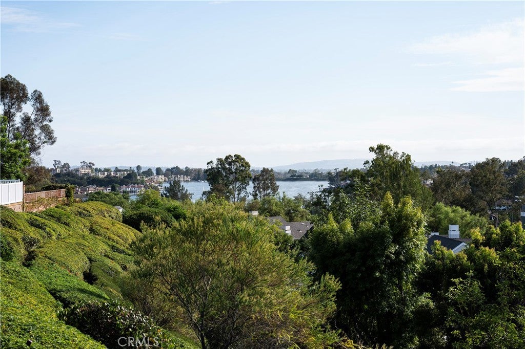 22061 Castlewood