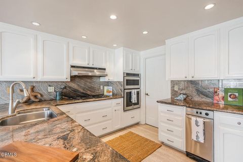 Tiny photo for 2221 Kingsbridge Lane, Oxnard, CA 93035 (MLS # V1-34289)