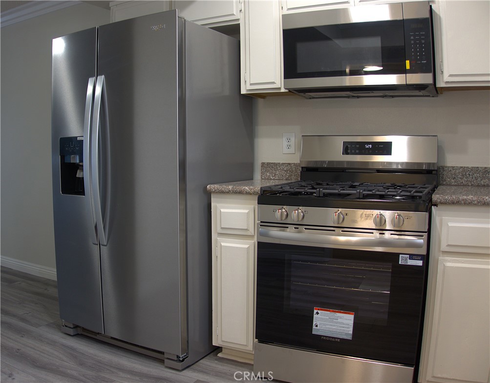 Agoura Park (802) - Residential Lease