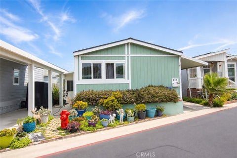 Photo of 80 Huntington ST, Huntington Beach, CA 92648 (MLS # OC26194580)