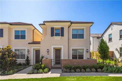 Photo of 112 Newburry, Irvine, CA 92618 (MLS # TR25225501) Photo of 112 Newburry, Irvine, CA 92618 (MLS # TR25225501)