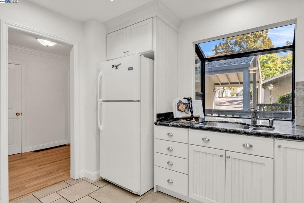 TRES LAGOS NORTH - Residential