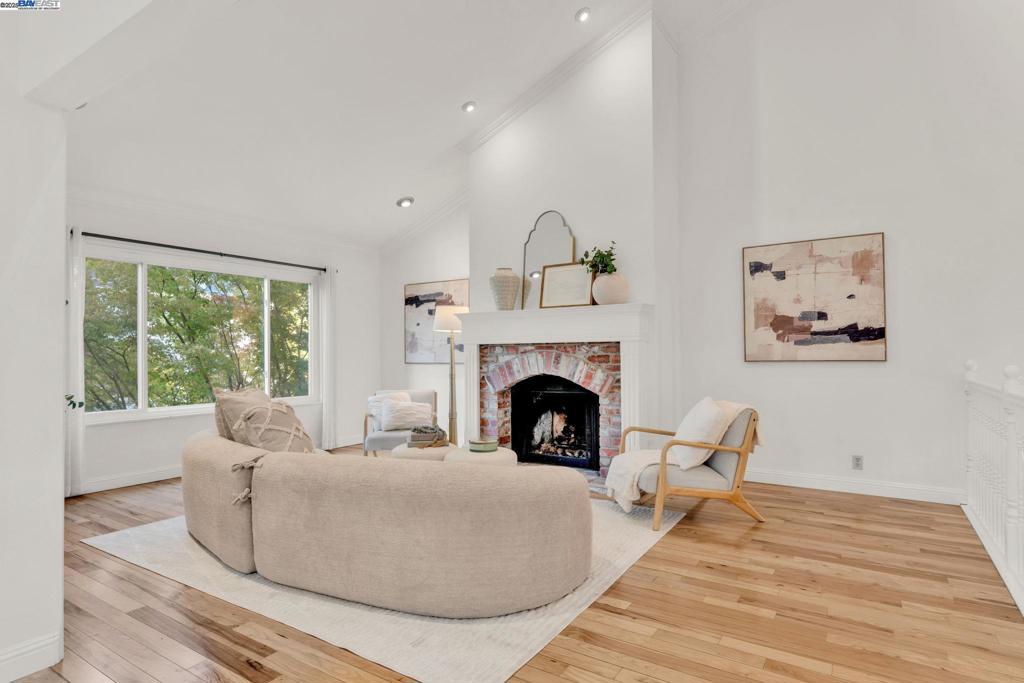 TRES LAGOS NORTH - Residential