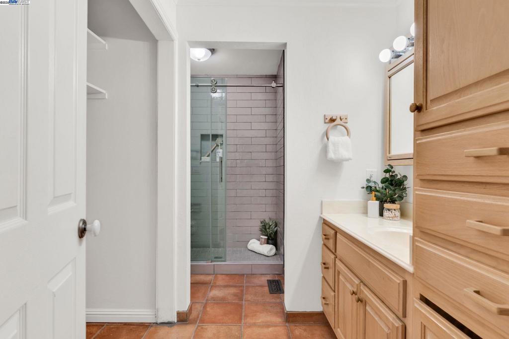 TRES LAGOS NORTH - Residential