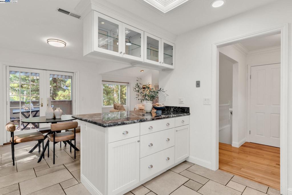 TRES LAGOS NORTH - Residential