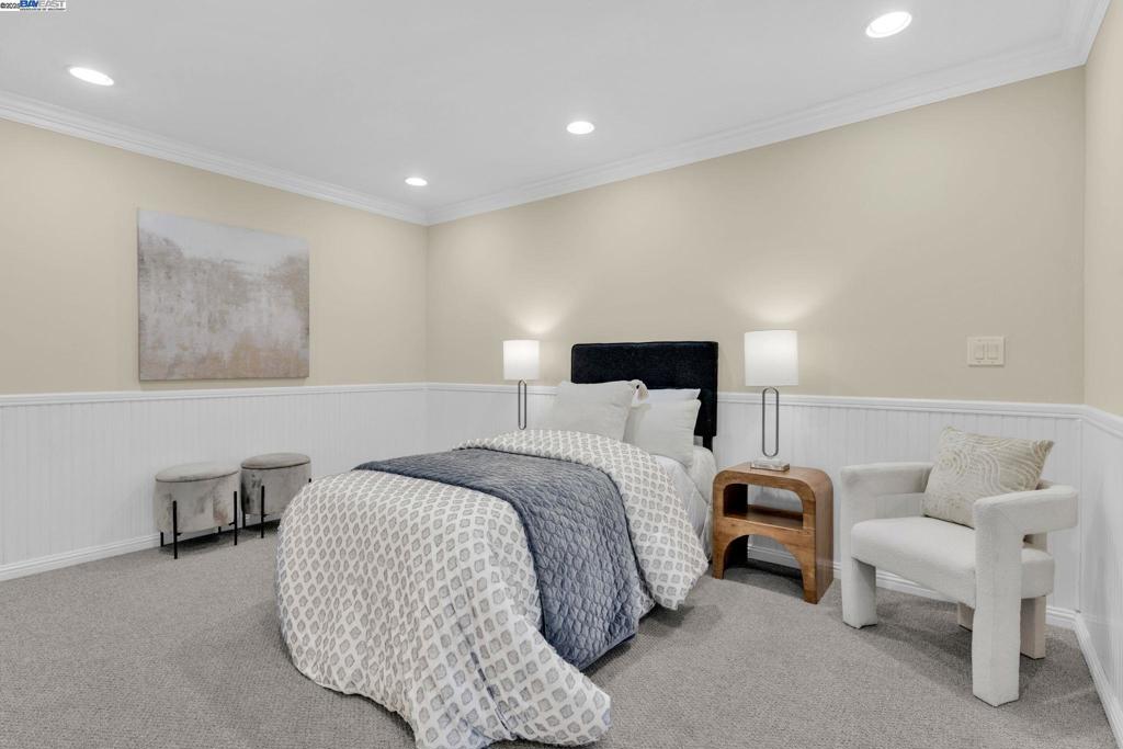 TRES LAGOS NORTH - Residential