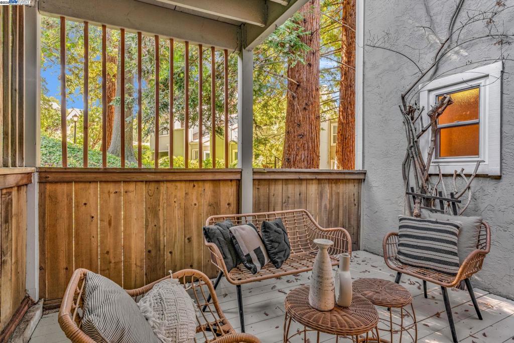 TRES LAGOS NORTH - Residential