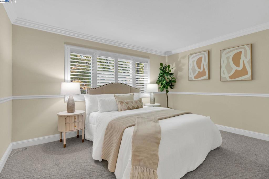 TRES LAGOS NORTH - Residential