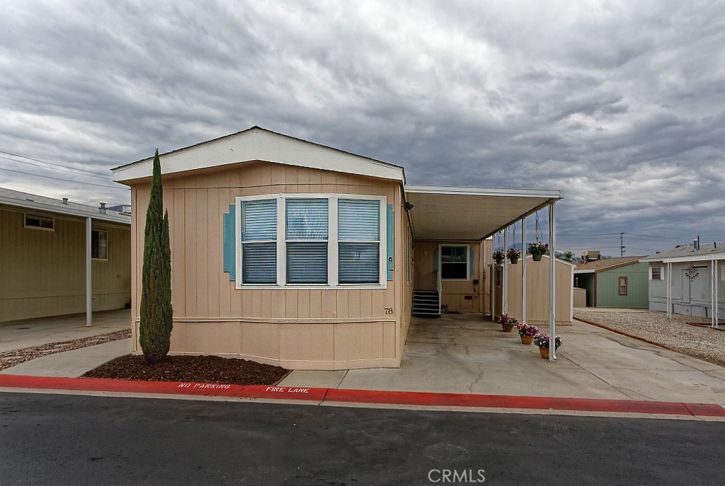 Looking for a great value that will last? Look no further than this beautifully renovated 2001 manufactured home, located in a desirable rent-controlled community. This home has been fully refreshed with new interior and exterior paint, new flooring throughout, and modern light fixtures that brighten every room. Both bathrooms have been completely remodeled, giving a fresh and contemporary feel.
Additional updates include a new roof, all-new blinds, and a newer Tuff Shed for extra storage. The unique floor plan provides flexibility and comfort, and all appliances are included—making this a truly move-in-ready home.
The park itself offers excellent amenities, including a clubhouse, pool, spa, RV storage area, and more—giving you both convenience and lifestyle in one package.
Don’t miss out on this rare opportunity to own a turn-key home in a rent-controlled community!