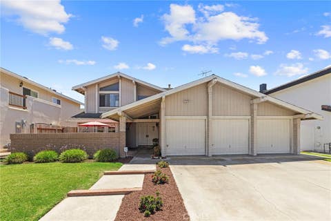 Photo of 8472 Deepview Drive, Huntington Beach, CA 92646 (MLS # OC26165407)