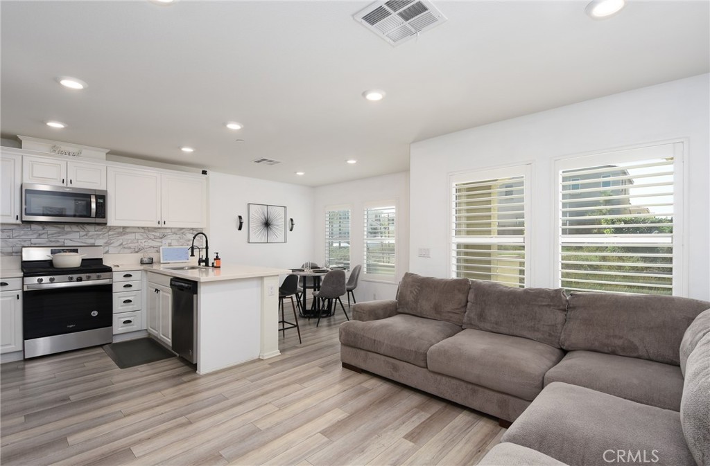 7155 Citrus Avenue 403