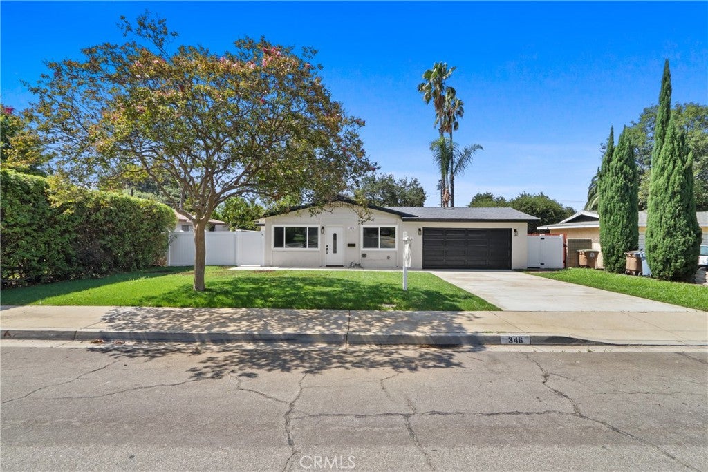 346 Victoria PL