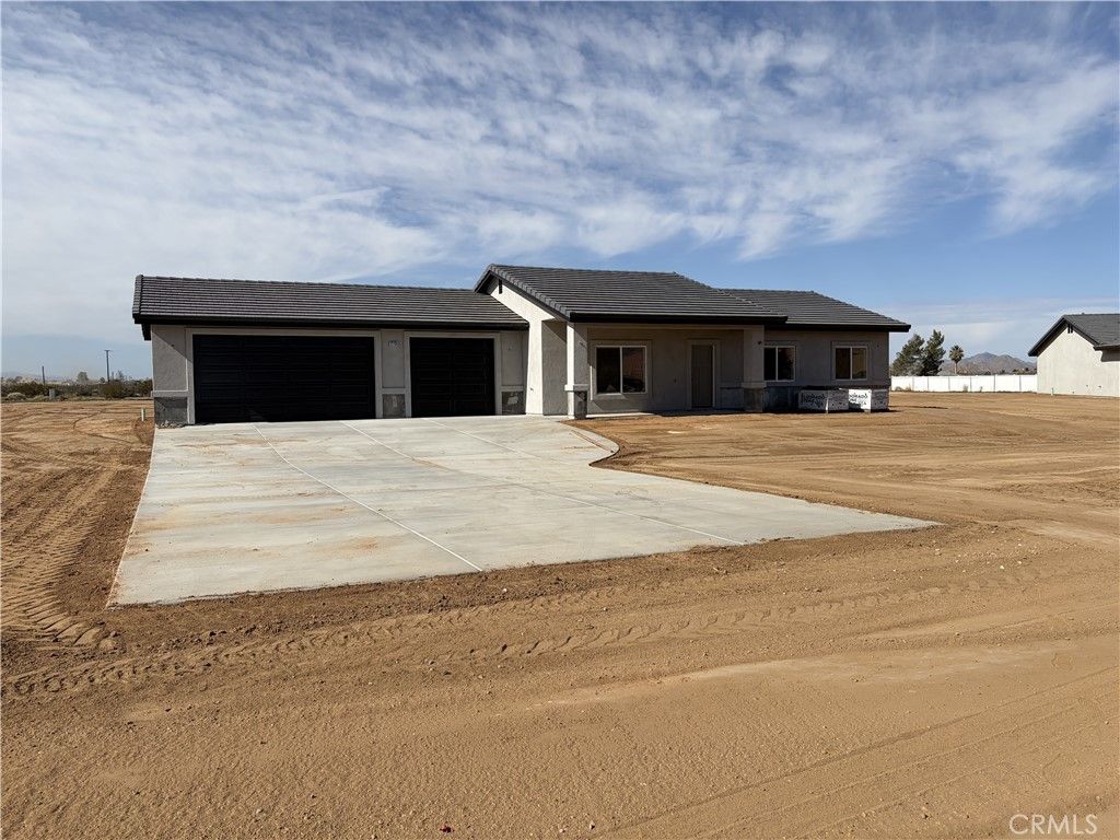 Photo of 12734 Tate Court, Apple Valley, CA 92307 (MLS # HD26028880)