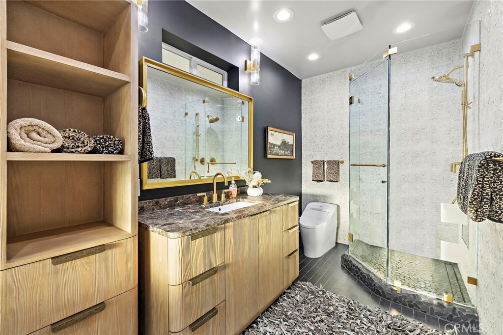 Victoria Beach (VB) - Residential Lease